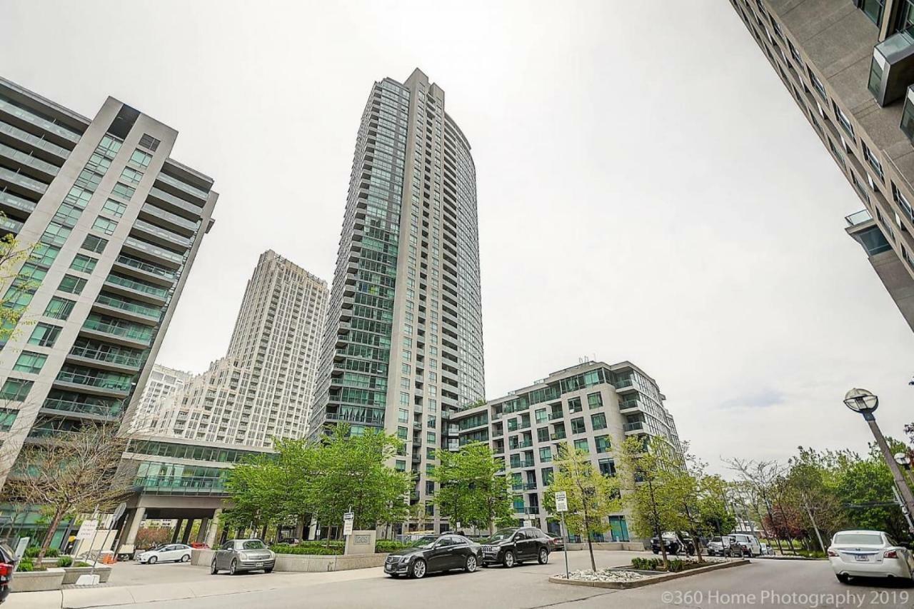 30 Off Lake View Property Heart Of Downtown Toronto Eksteriør billede
